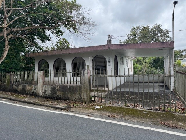 Casa de 5 cuartos en Bayamón