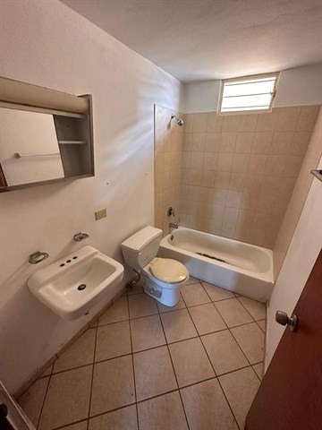 WhatsApp Image 2023-12-29 at 14.22.09 (1).jpeg